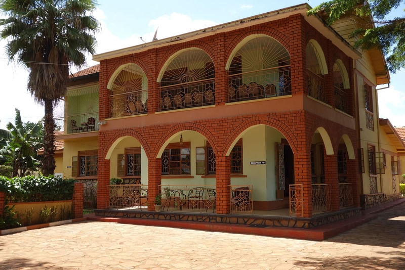 Bridgeway Guest House Jinja Esterno foto