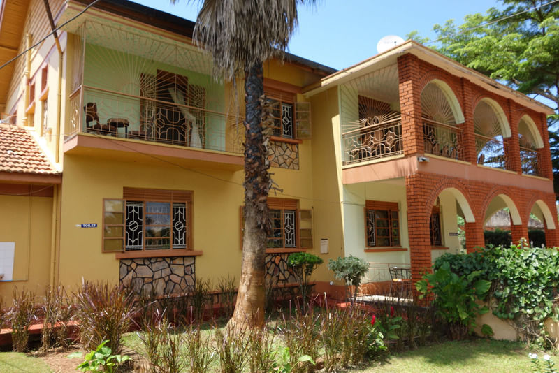 Bridgeway Guest House Jinja Esterno foto