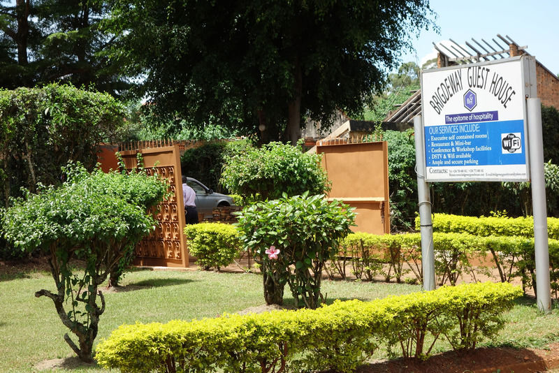 Bridgeway Guest House Jinja Esterno foto