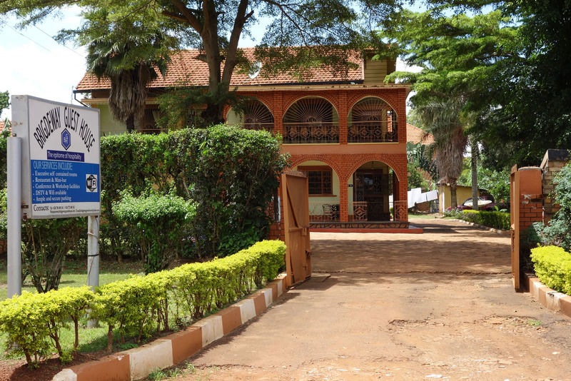 Bridgeway Guest House Jinja Esterno foto